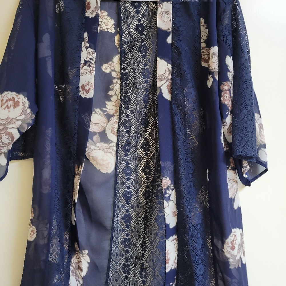 Bundle 16 Kimonos , Shawl, Duster - Picture 10 of 16